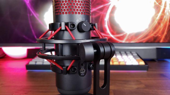 مراجعة مايكروفون HyperX Quadcast: ما يزال الأفضل للاعبين الهواة؟ HyperX Quadcast review arabgamerz عرب جيمرز مراجعة هايبر اكس كوادكاست