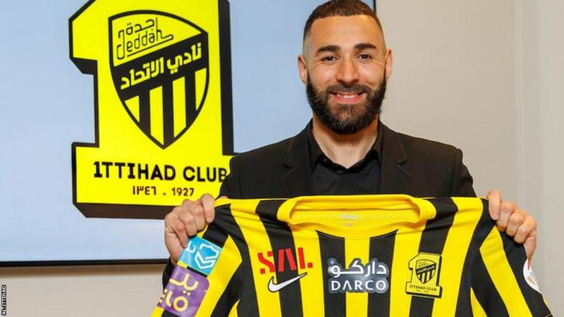 كريم بنزيما سيصبح من أغلى 3 لاعبين في العالم بعد انتقاله إلى السعودية