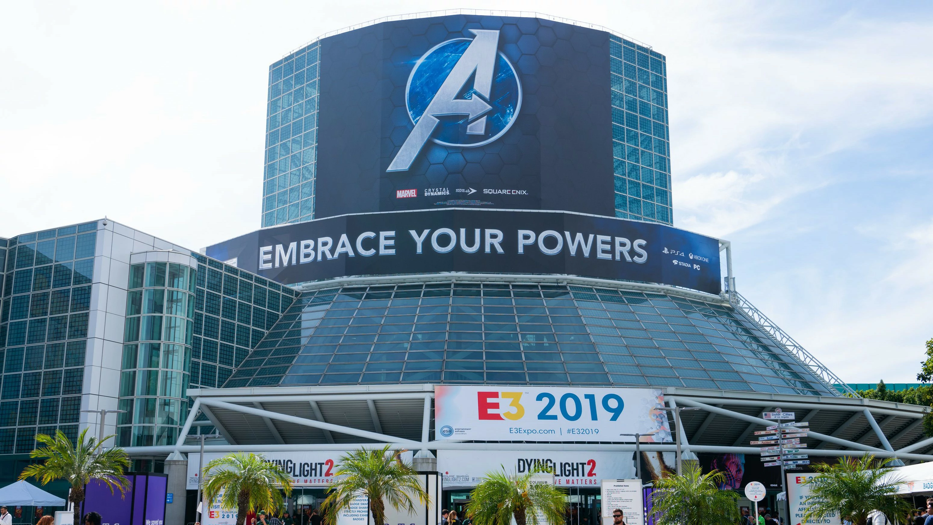 E3