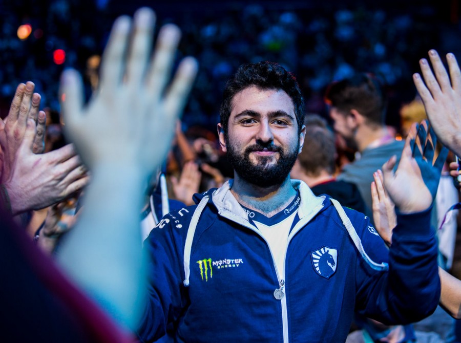 قصة بطل العالم مارون مرهج "GH" أحد أفضل لاعبي Dota 2 حول العالم قصة بطل العالم مارون مرهج "GH" أحد أفضل لاعبي Dota 2 حول العالم