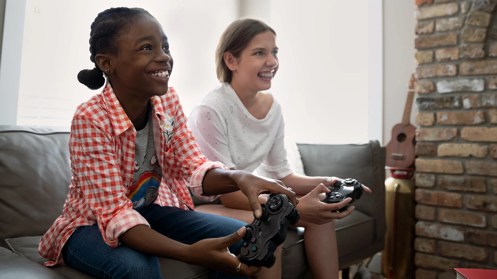 فوائد وإيجابيات ألعاب الفيديو لدى الأطفال والكبار ودورها في التعليم فوائد وإيجابيات ألعاب الفيديو لدى الأطفال والكبار ودورها في التعليم