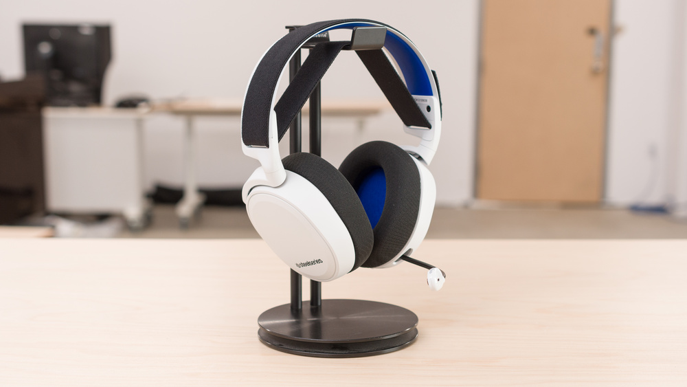 تخفيضات اليوم الوطني في السعودية.. عروض مذهلة بانتظارك سماعة SteelSeries 7p+ - عرب غيمرز