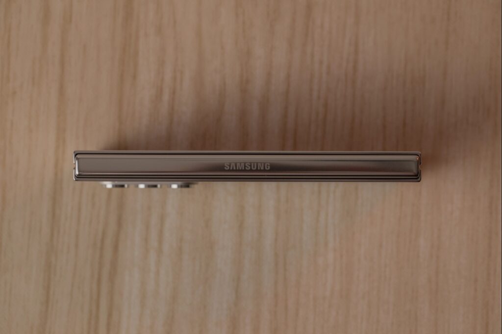 مراجعة Galaxy Z Fold 5 و Z Flip 5 الجيل الجديد القابل للطي مراجعة Galaxy Z Fold 5 و Z Flip 5 الجيل الجديد القابل للطي