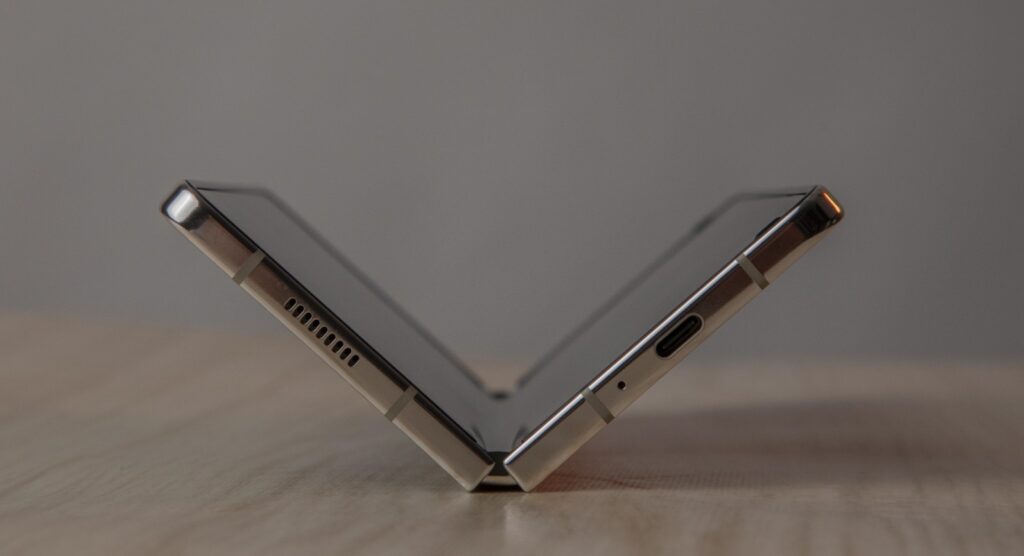 مراجعة Galaxy Z Fold 5 و Z Flip 5 الجيل الجديد القابل للطي مراجعة Galaxy Z Fold 5 و Z Flip 5 الجيل الجديد القابل للطي