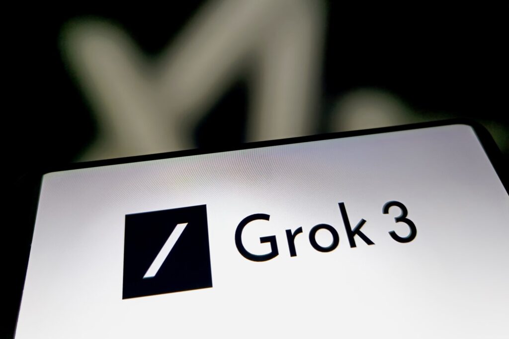 كل شيء عن خدمة Grok 3 الذكية وأهم ميزاتها