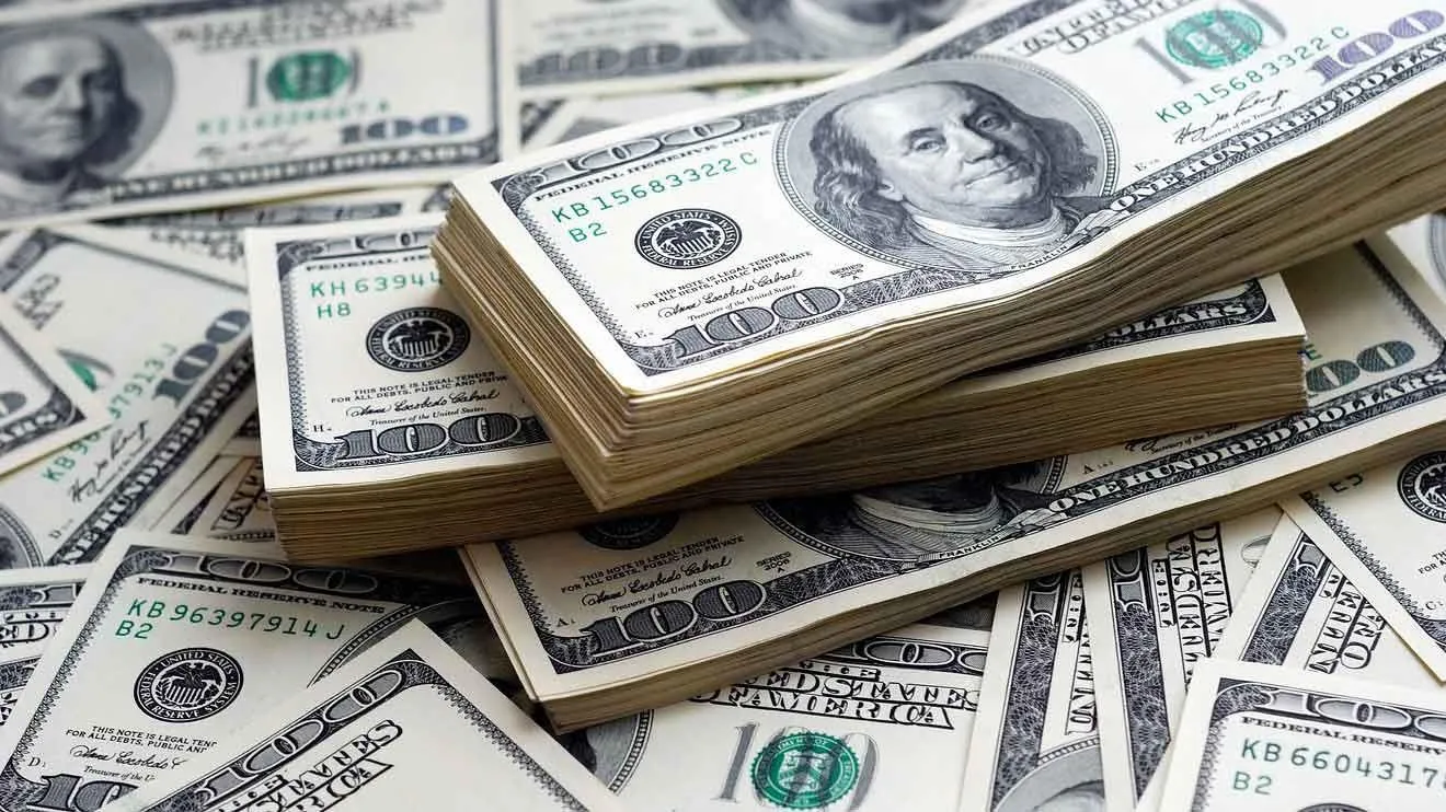 سعر صرف الدولار في مصر يقترب من حاجز الـ 50 جنيهاً
