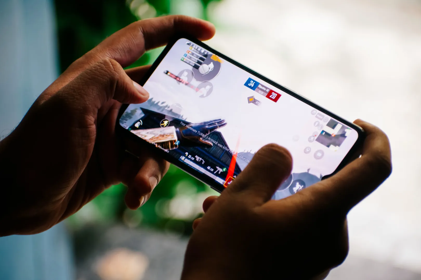 الدليل الكامل عن ببجي موبايل للايفون وما تريد معرفته تحميل لعبة ببجي للايفون