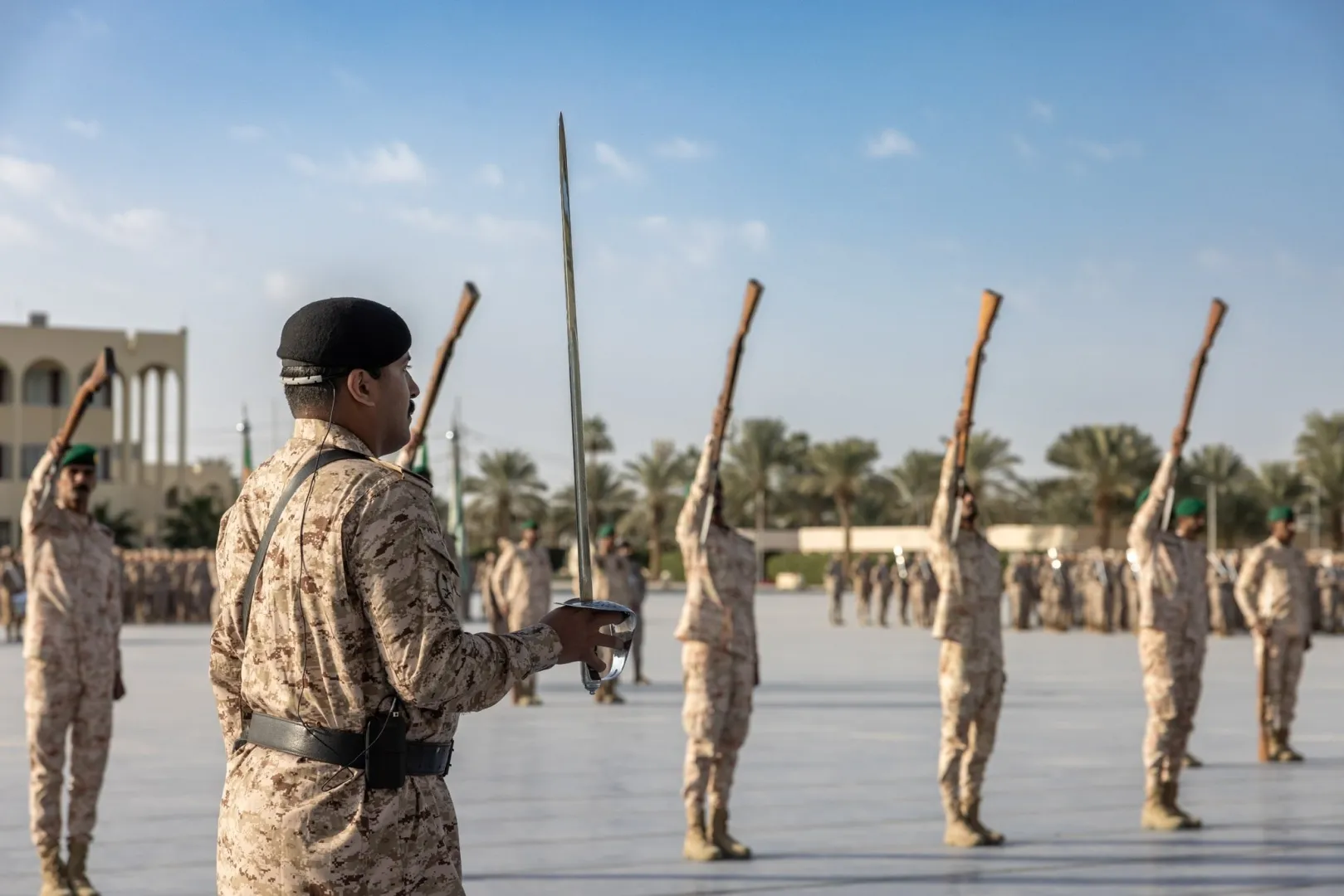 الحرس الوطني السعودي يفتح باب التقديم للخدمة العسكرية للرجال تعرف على الشروط والمواعيد