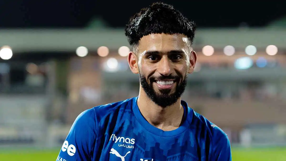 سلطان مندش يقود الهلال لانتصار مثير ويشعل سباق الدوري السعودي